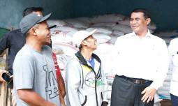 Petani Lampung: Terima Kasih, Pupuk Sudah Turun 20%