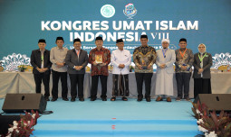 Peserta Kongres Umat Islam Indonesia VIII: Presiden Punya Tiga Mentan Amran, Selesai