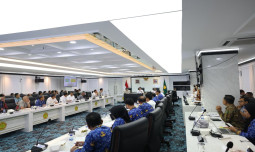 Bangun Ekosistem, Mentan Amran Targetkan Swasembada Bawang Putih dalam Tiga Tahun