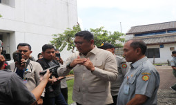 Wamentan Sudaryono Sebut Balai Pertanian di Karawang Ini Bak Markas Satria Baja Hitam