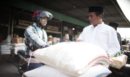 Pengamat: Kebijakan Mentan Amran Berhasil Kendalikan Harga dan Pasokan Pangan