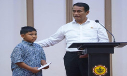 Luar Biasa! Mentan Amran Berikan Gaji dan Tunjangannya Ke Anak Yatim dan Janda Renta