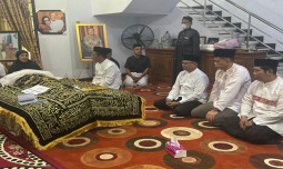 Menteri Pertanian Takziah ke Rumah Duka Wartawan Senior