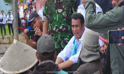 Berpihak ke Petani dan Rakyat, Mentan Amran Tegas Lawan Mafia Pangan