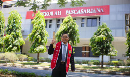 Studi Pembangunan Sekolah Paskasarjana UNHAS Luluskan Mahasiswa Doktoral Pertama