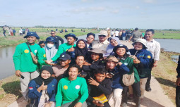 Presiden Prabowo Didampingi Mentan Amran Dalam Kunjungan Perdana ke Lahan Pertanian Merauke