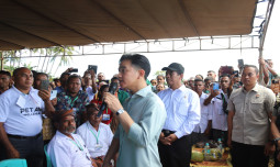 Mentan Amran Dampingi Wapres Gibran di NTT, Komitmen All Out Majukan Petani