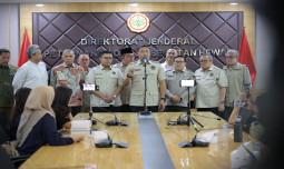 Wamentan Sudaryono: Negara Hadir Jaga Harga Ayam dan Telur, Peternak Untung Konsumen Terlindungi