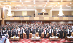 Optimistis Wujudkan Swasembada Pangan, Mentan Amran Siapkan Mentor dan Pendamping untuk Petani Milenial