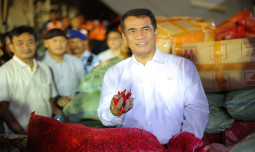 Mentan Amran Beli 40 ton Cabai Bantu Petani Aceh, Kirim via Hercules ke Jakarta