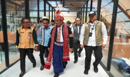 Gerak Cepat Mentan Amran Kirim Bantuan Pangan 75,4 milyar untuk bencana di NTT
