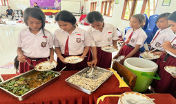 Masifkan Konsumsi Pangan Lokal, Komunitas BergunaID, Finbargo dan Amartha Gelar Sosialisasi di Larantuka