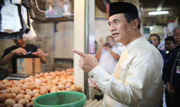 Sidak ke Pasar Lenteng Agung, Mentan Amran : Harga Pangan Stabil, Cabai Mulai Turun