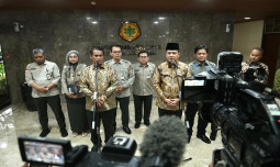 Mentan Amran: Cabut Izin Distributor Pupuk Nakal di Seluruh Indonesia