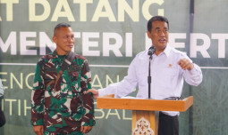 Mentan Amran Pamer Kesiapan Swasembada Bawang Putih di Hadapan Petani NTB, Target Hentikan Impor Maksimal 5 Tahun