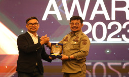 Punya Segudang Prestasi, Mentan SYL Dianugerahi Penghargaan Tokoh Sulsel Berpengaruh Di Indonesia