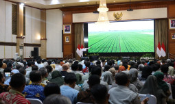 Mentan Amran Dorong Implementasi Pertanian Modern PM-AAS, Pendapatan Petani Naik Tiga Kali Lipat