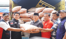 Stabilkan Harga, Kementan Gandeng Petani Champion Pasok Cabai Rawit Merah ke Kramat Jati