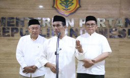 Mentan Amran Pastikan Stok Jelang Lebaran Aman, Beras di Bulog Capai 2,2 Juta Ton