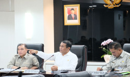 Stabilkan Harga, Mentan Amran Gandeng Pabrik Pakan Maksimalkan Penyerapan Jagung Petani