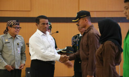 Mentan Amran Lepas Ribuan Mahasiswa Polbangtan, Kawal Program Pertanian