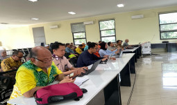 Kementan Sosialisasikan  Konstruksi dan Monitoring Optimasi Lahan Rawa di Kab. Tanah Laut