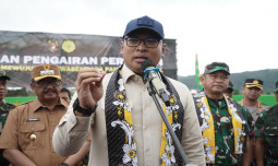 Wamentan Sudaryono Ungkap Cara TNI AD Tingkatkan Panen Setahun 2 Kali di Sukabumi