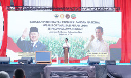Prabowo: Mentan Baru 2 Bulan Menjabat Sudah Berbuat Luar Biasa Untuk Petani Indonesia