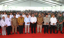 Mentan Andi Amran Serukan Swasembada Padi dan Jagung dari NTB