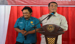 Dialog Dengan Petani dan 29 Kepala Desa, Mentan Amran Minta Permudah BBM Untuk Petani Indramayu